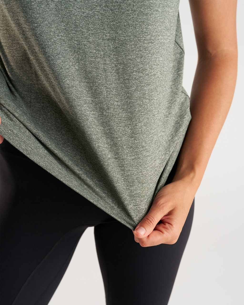 Women's Aion-Lite™ Relaxed Tee - Dark Pine Marl